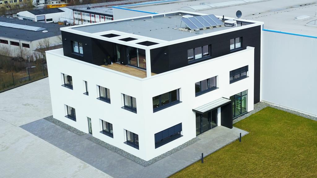 Vue aérienne du bâtiment administratif modulaire d'Optirent à Bergneustadt