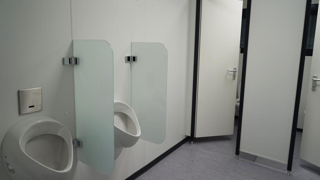Bathroom in the sanitary area of an administration building in system construction